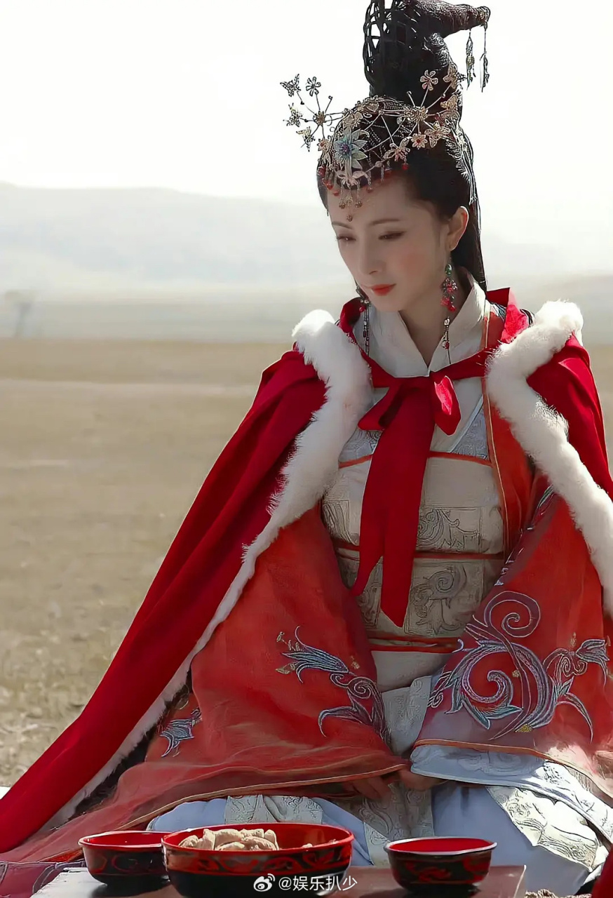 杨幂最好的古偶造型其实是少女时期演的王昭君,比现在流水线古偶妆造