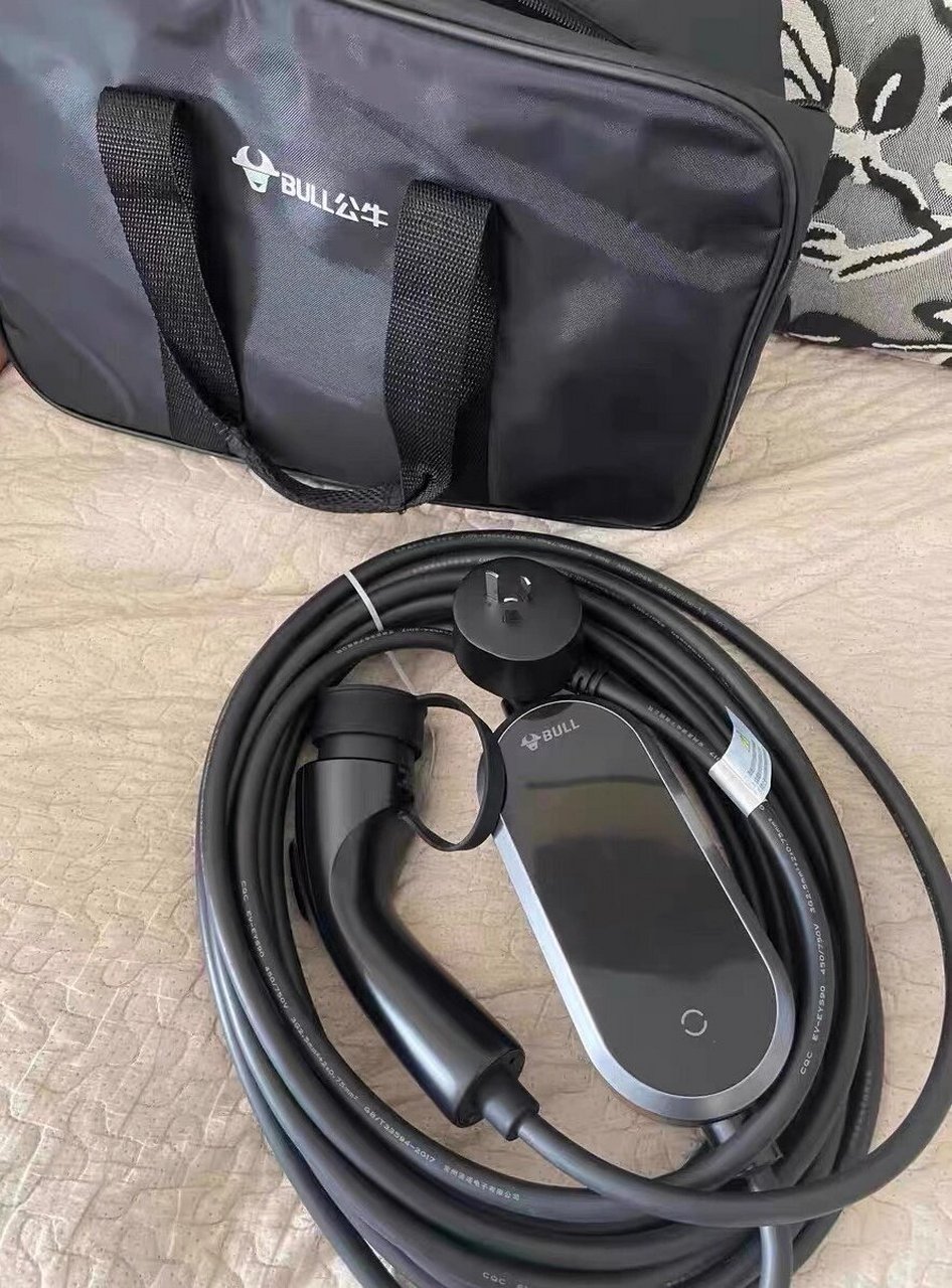 5km027kw0210米充电器 100%全新正品公牛!