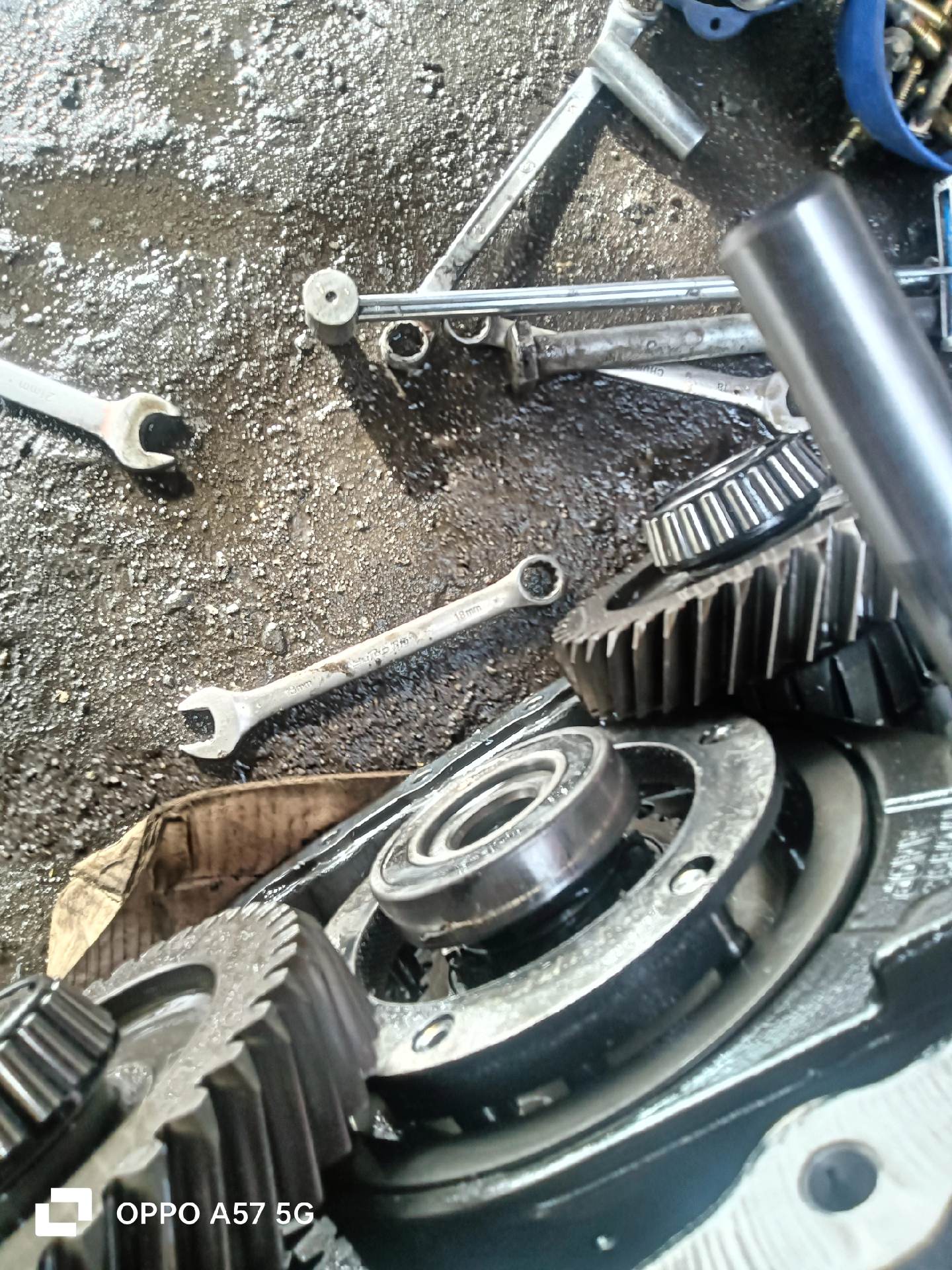 解放j6p460马力,变速箱型号ca12tax210m3,故障现象