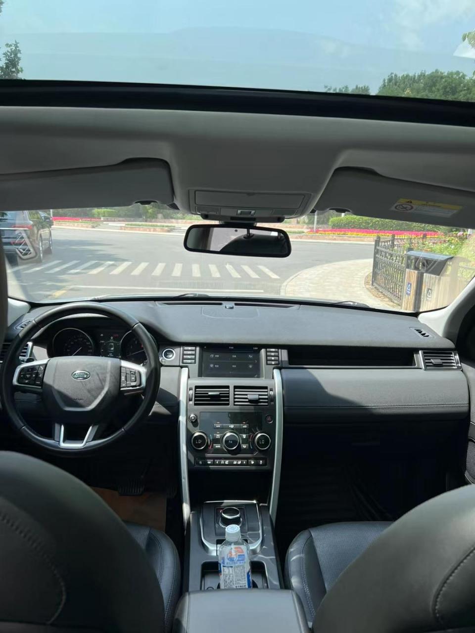 路虎发现神行一辆,240ps se版,全程4s店保养,全景天窗,大满键方向盘