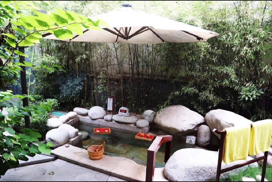 西安临潼悦椿温泉酒店|私人汤屋套餐 本地人都很熟悉的酒店,地铁9号线