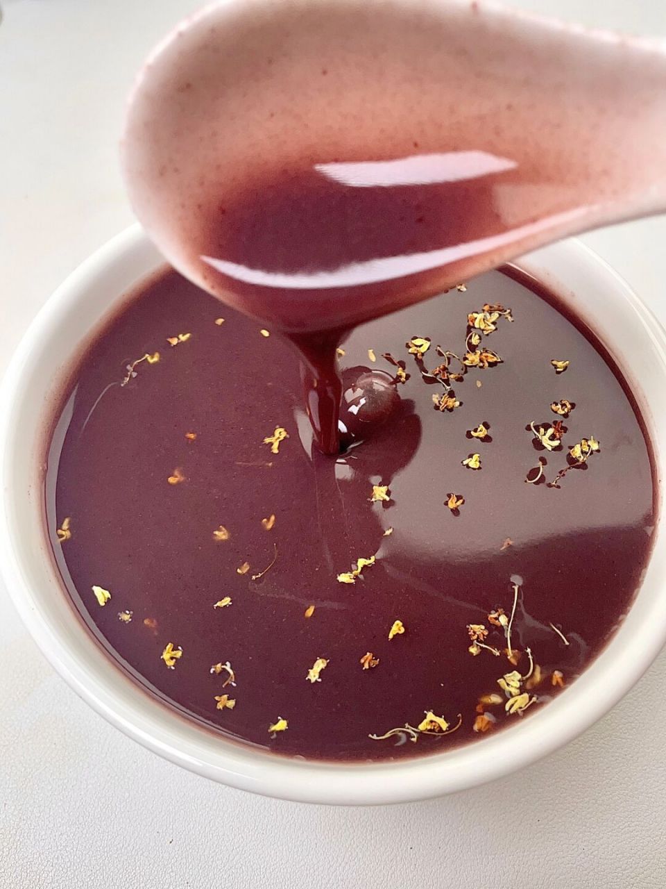 这杯"血糯米奶茶"分享给你们[打call] 红豆:滋润养fu.