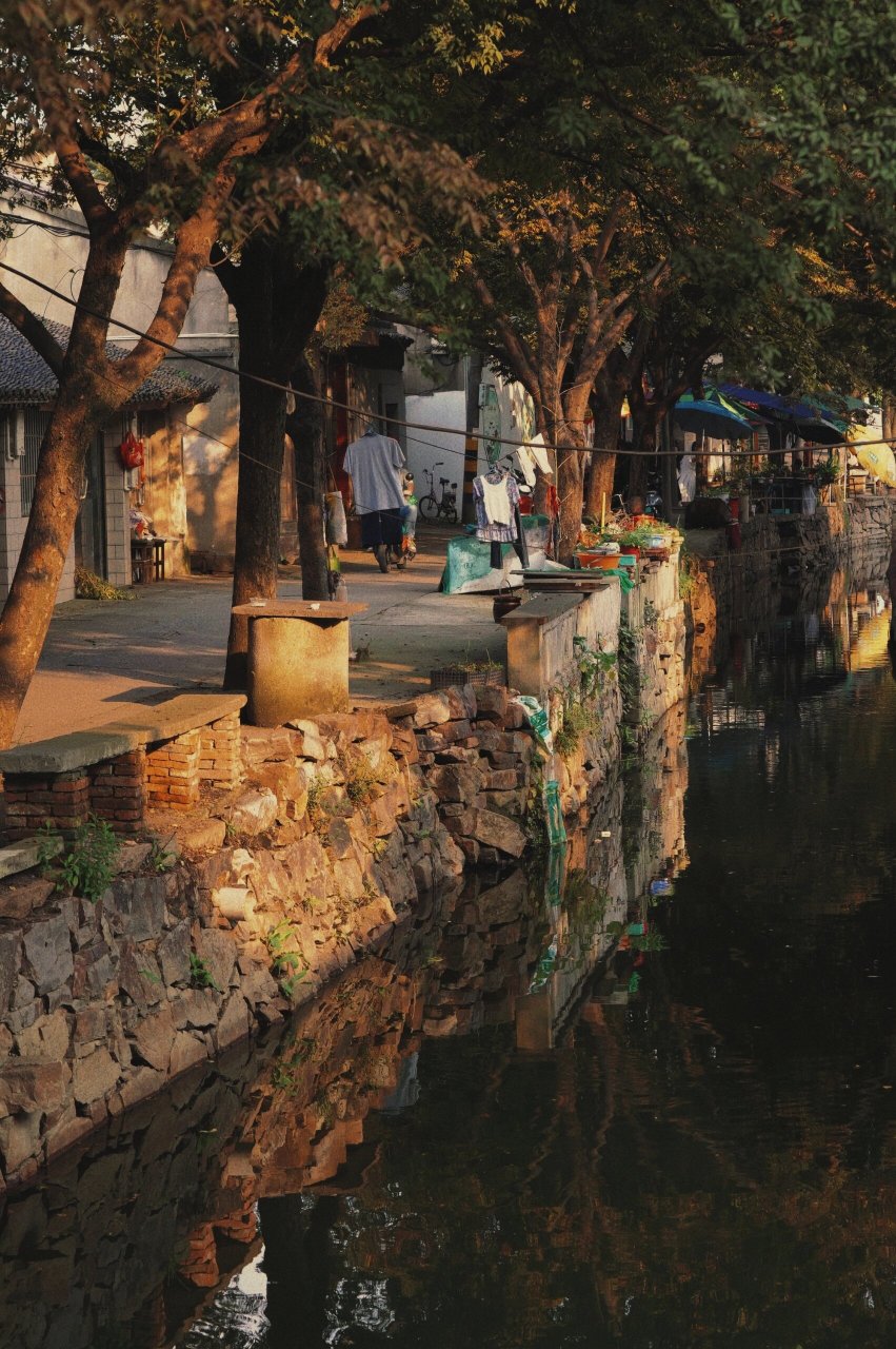 国庆无锡citywalk-南泉老街 仿佛穿越到90年代的老街生活 下午四点多