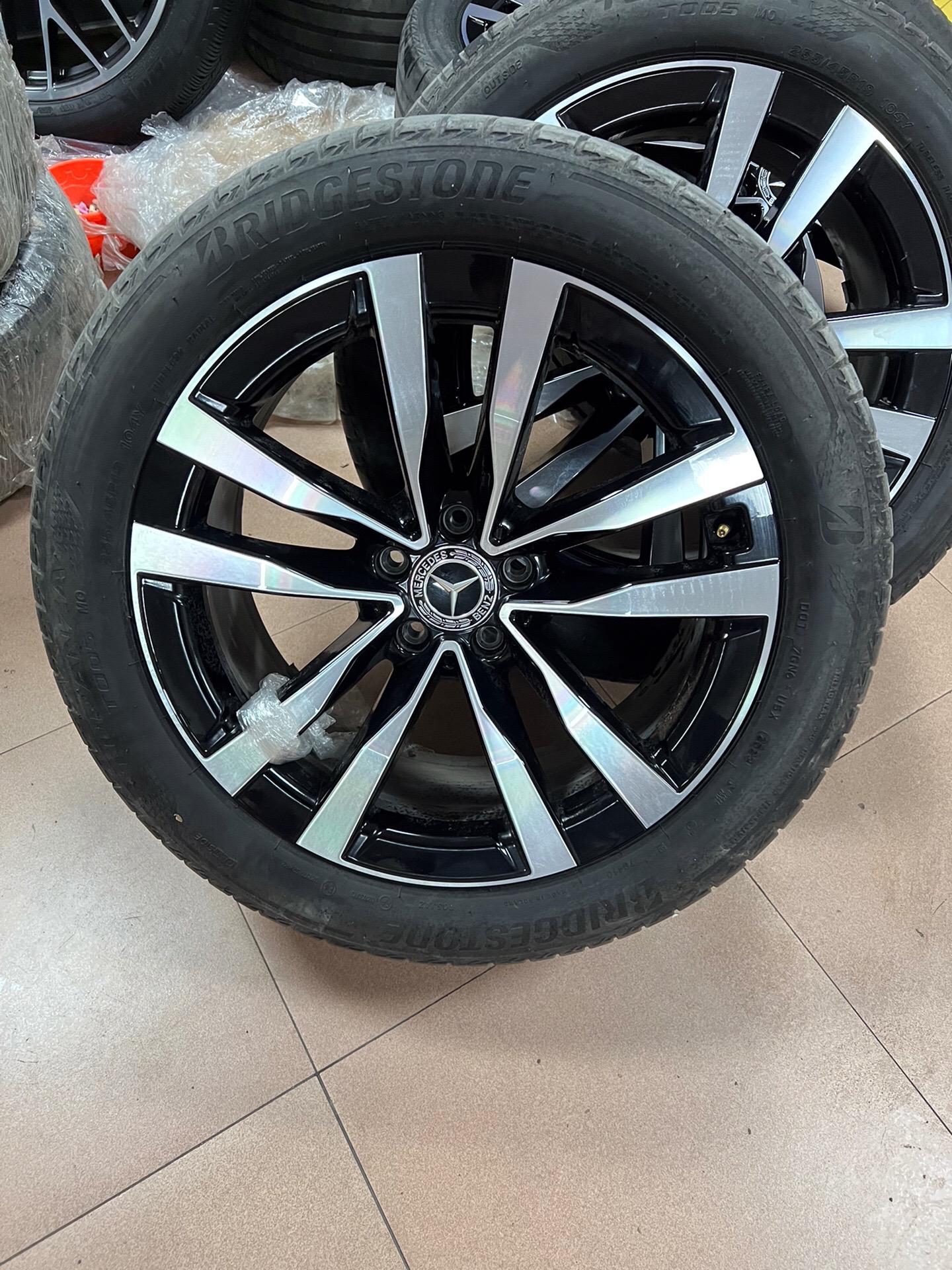 19寸奔驰s400轮胎 正品