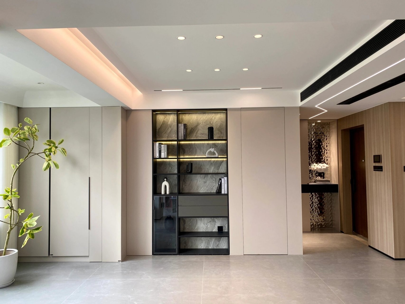 大横厅中间有梁97这样做圆弧吊顶真的好看91 96这个大横厅的