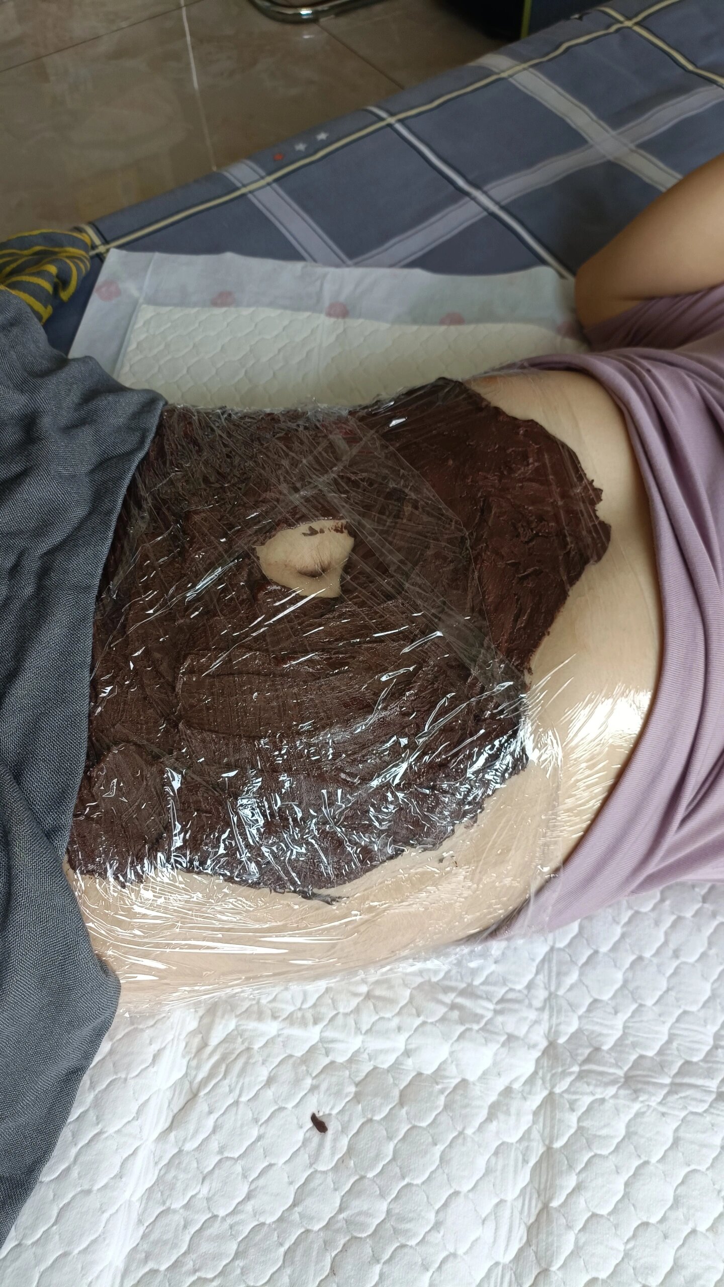中药火山泥泥灸【祛湿健脾】 给客户上门做产后修复, 顺便敷泥灸了,没