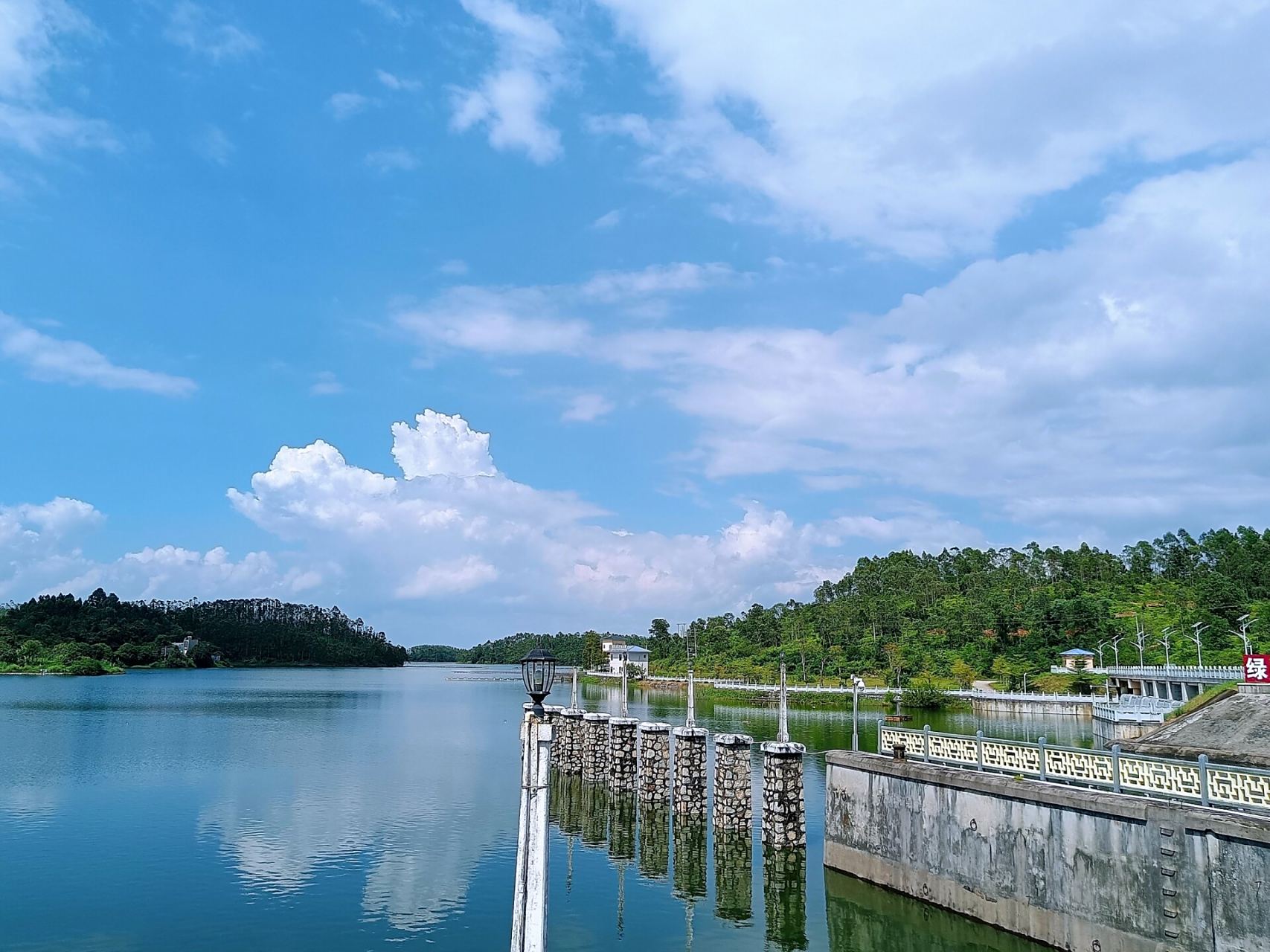 廉江鹤地水库,库区跨两省(广东,广西),三市(湛江,玉林,茂名)四县