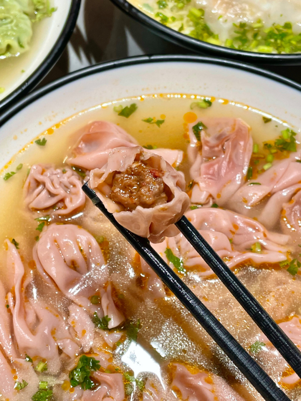 青岛小倩倩馄饨20周年啦93粉色馄饨你吃过嘛 青岛的小倩倩馄饨在座