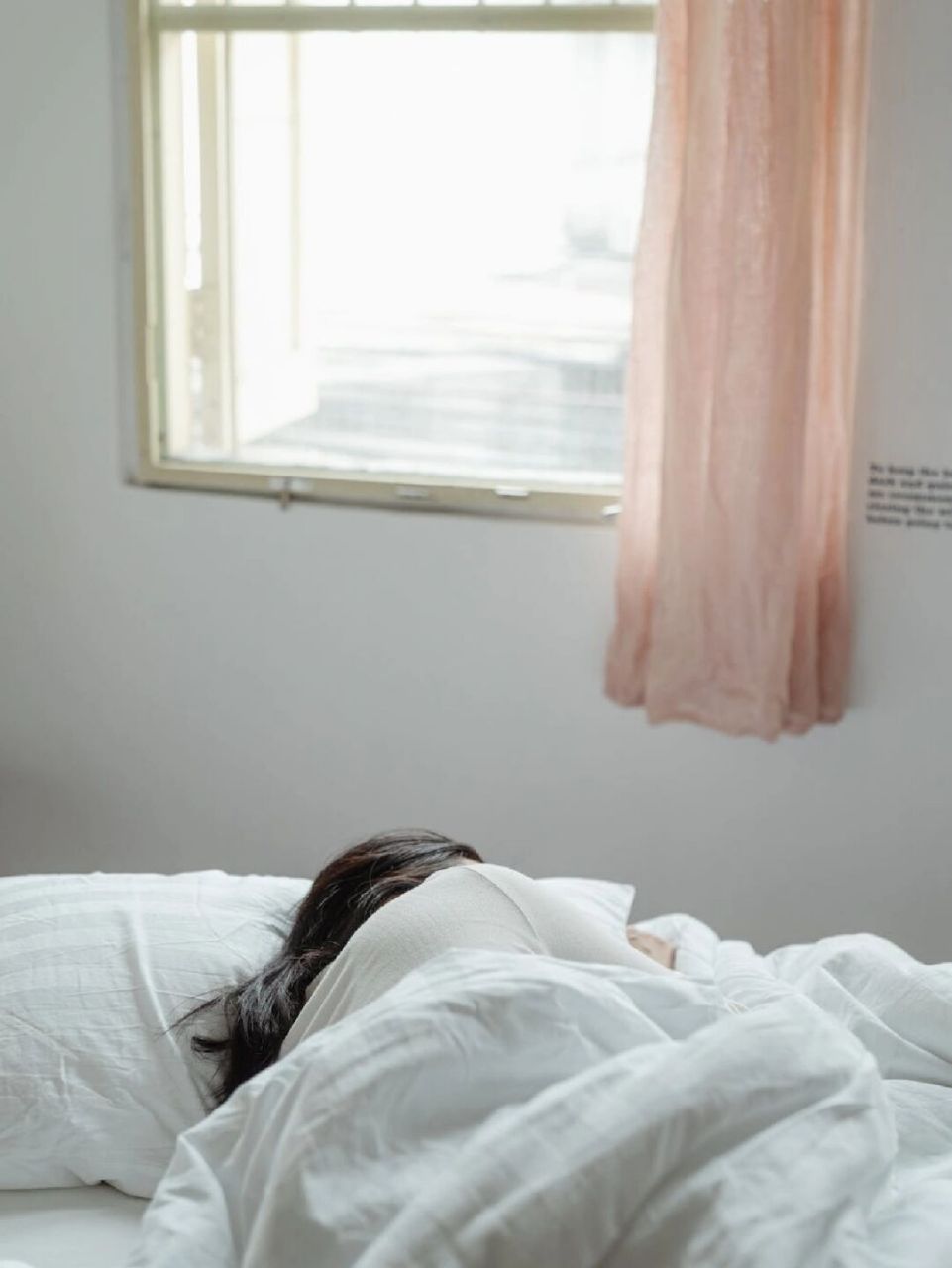 女人这辈子都不能好好侧睡98了吧7515 #生来热烈而自由# 	 能睡