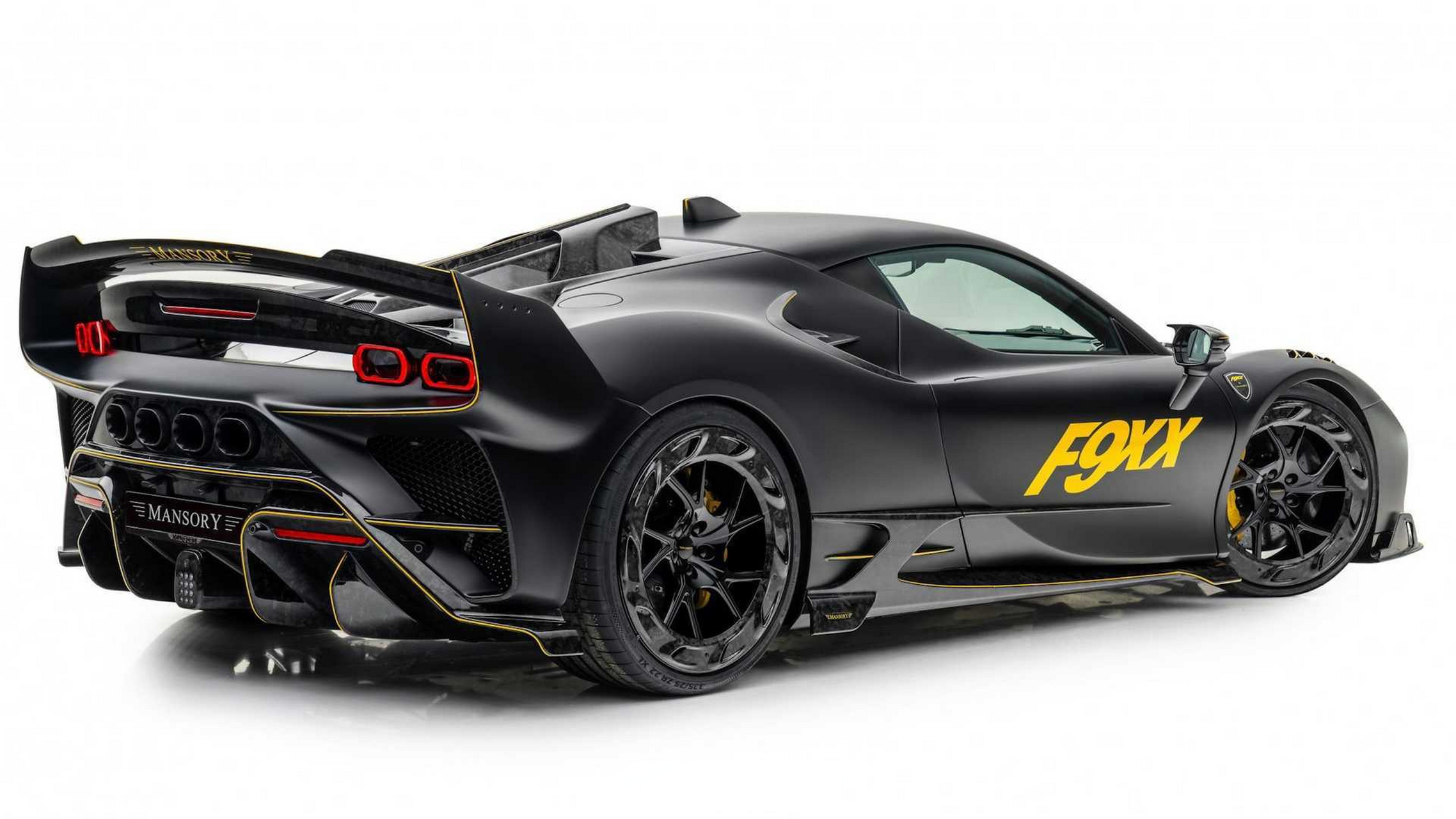 改装商mansory推出法拉利sf90升级案例:加入定制的锻造碳纤维空力学