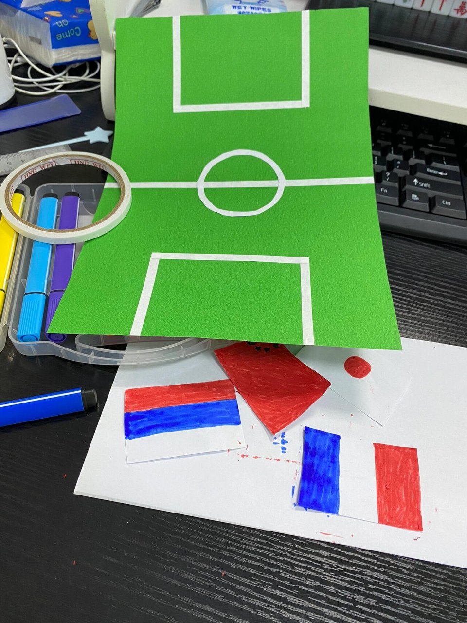 diy足球场手工-幼儿园手工作品 diy足球场手工-幼儿园手工作品 鞋盒