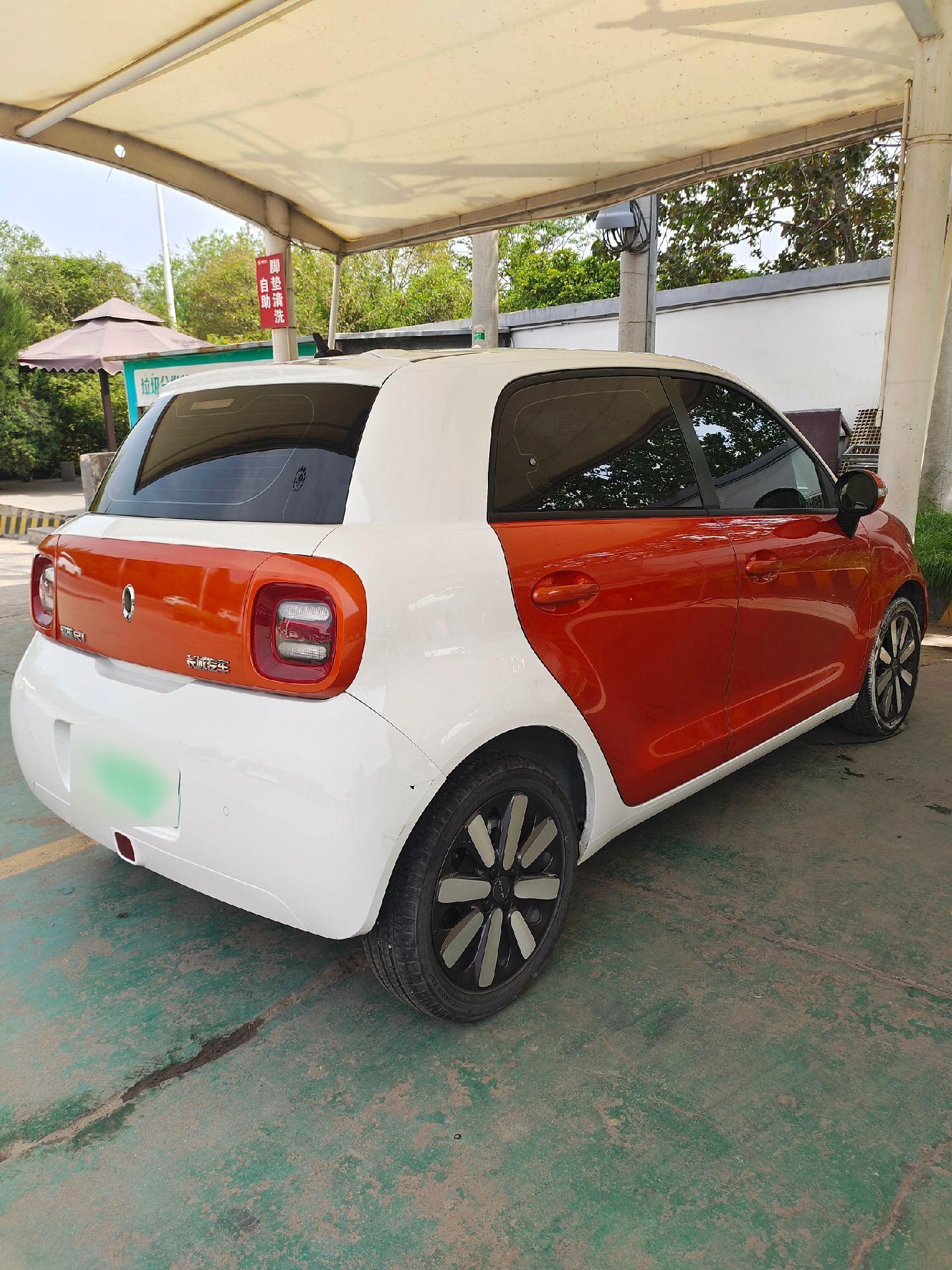 新到19年女神版高配欧拉黑猫351km,实表4万多公里,极品车况,电子驻车