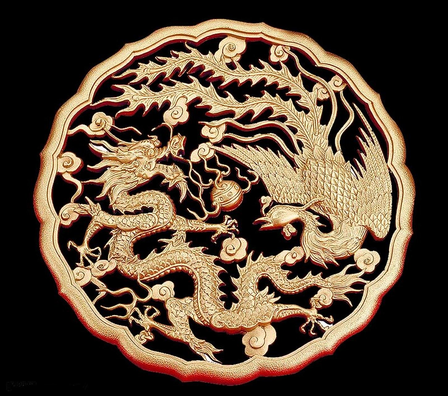 龙凤相配便呈吉祥,习称"龙凤呈祥纹". 来源:百度图片