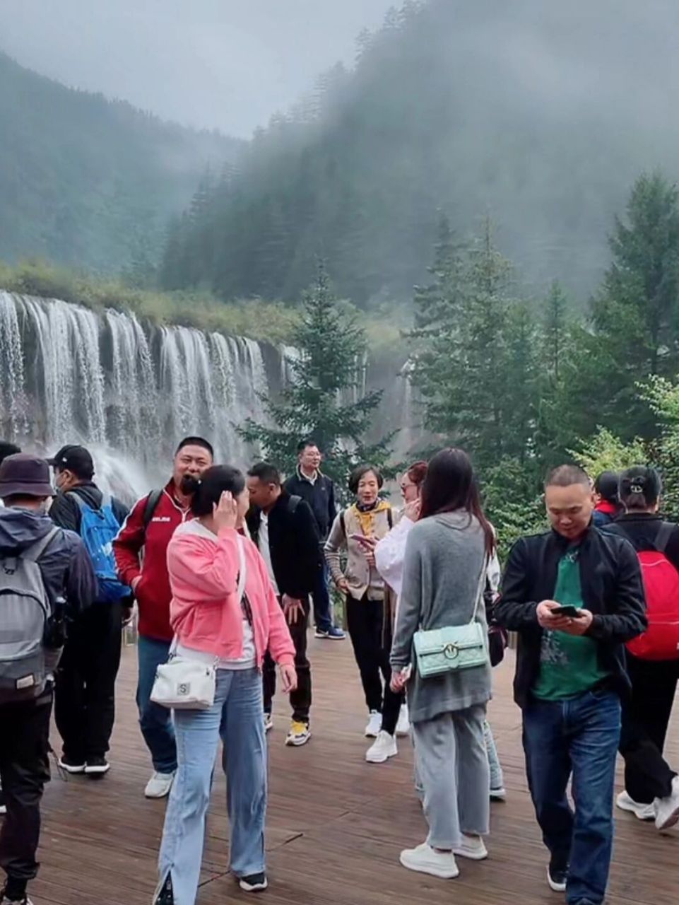 8月25至28号九寨沟天气多少度,穿什么衣服 今天是2021年8月28号,8月25