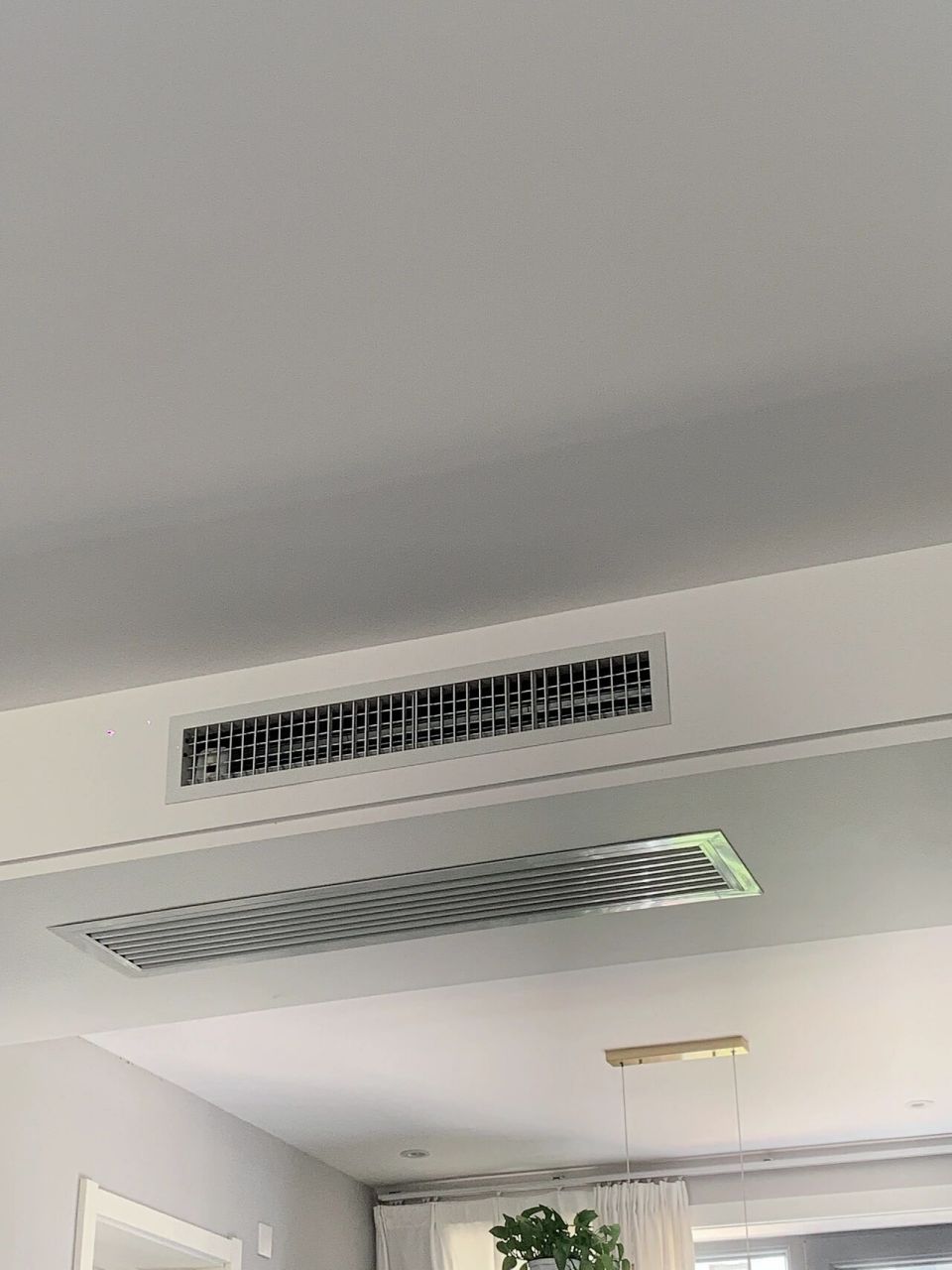 志高中央空调真垃圾 当初图便宜(其实也没便宜到哪去)安了志高的中央