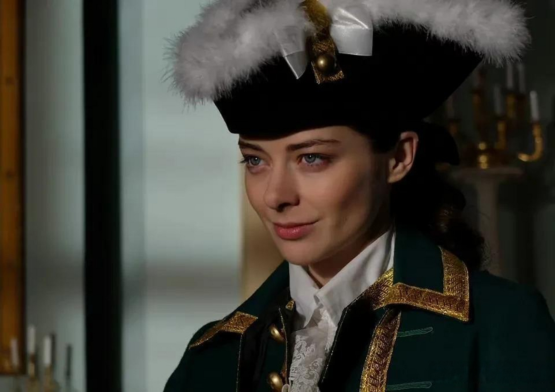 这位貌美如花的俄女皇名字叫叶卡捷琳娜,她在位34年, 国土面积扩大34