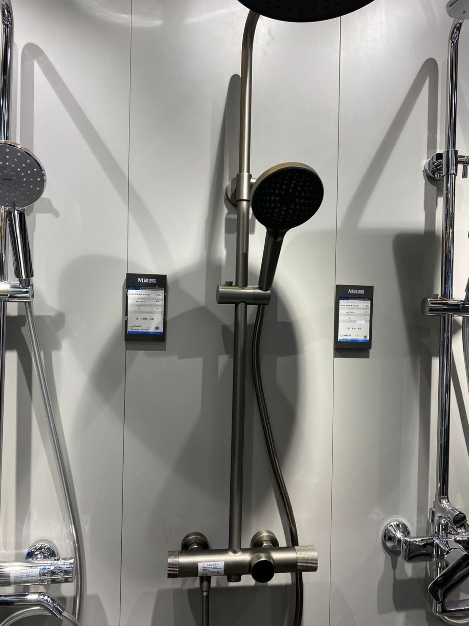 为啥箭牌实体店的花洒要3000多呢?