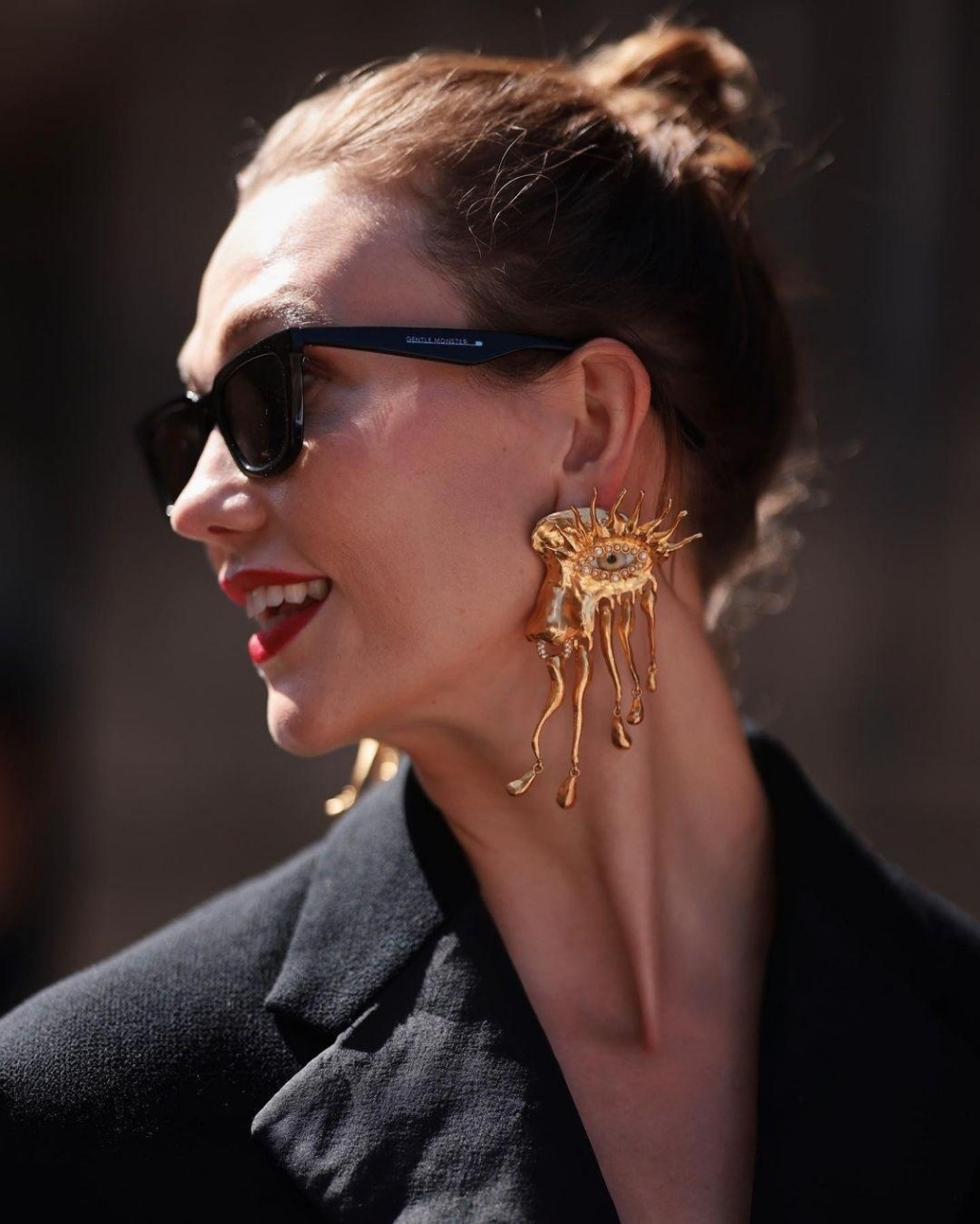 schiaparelli 夏帕瑞丽全能之眼耳夹 实物真的超美 照片是为了顺丰