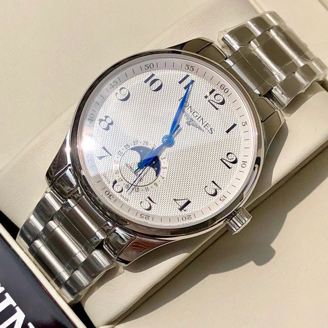 浪琴longines名匠系列月相男士机械表 表径: ~40mm.