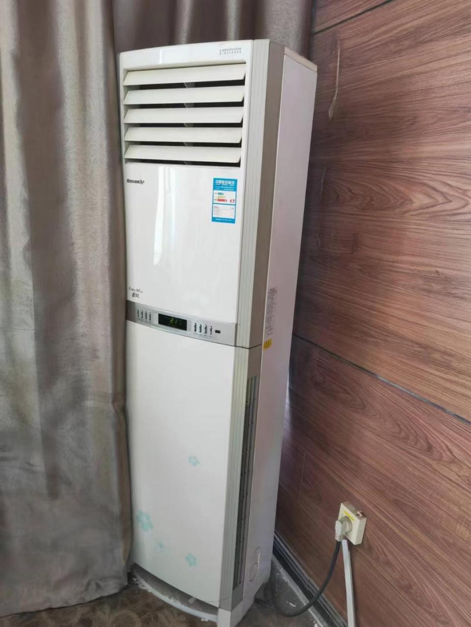 14年格力三匹两匹柜机悦风,13年美的三匹两匹柜机