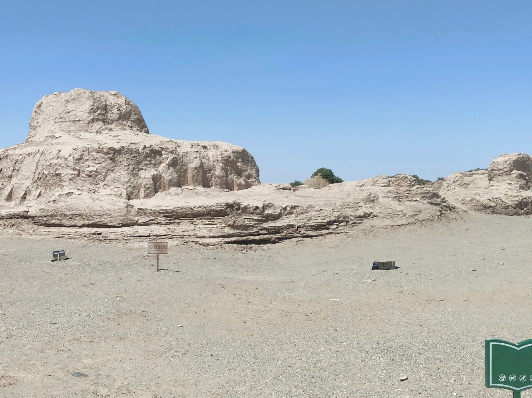 西行d6 米兰遗址是西域文明史的主要组成部分之一,位于若羌县东部约80