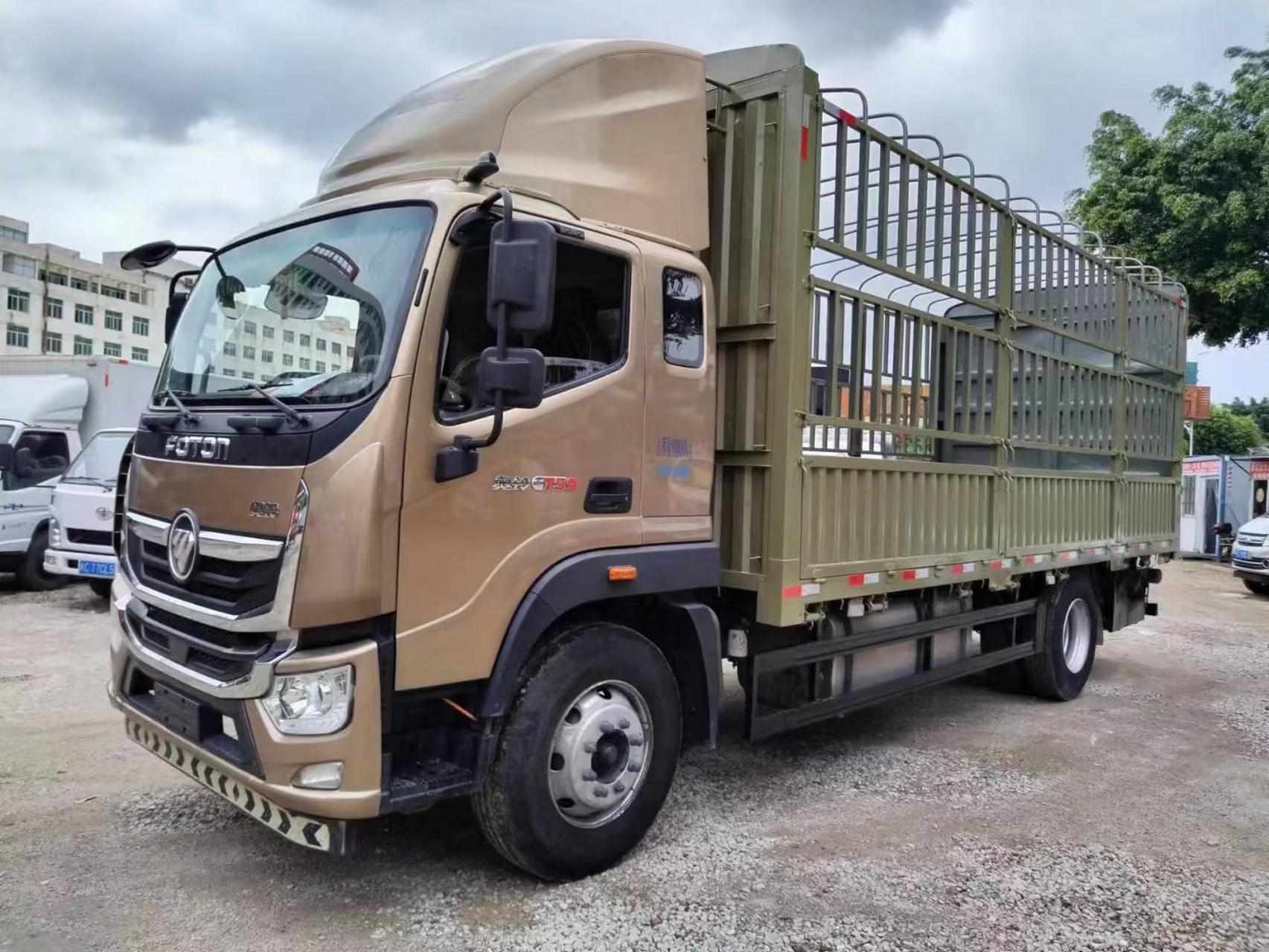 福田奥铃cts9排半6.8米仓栅货车!外宽:2.55米!康明斯4.5排量210马力!