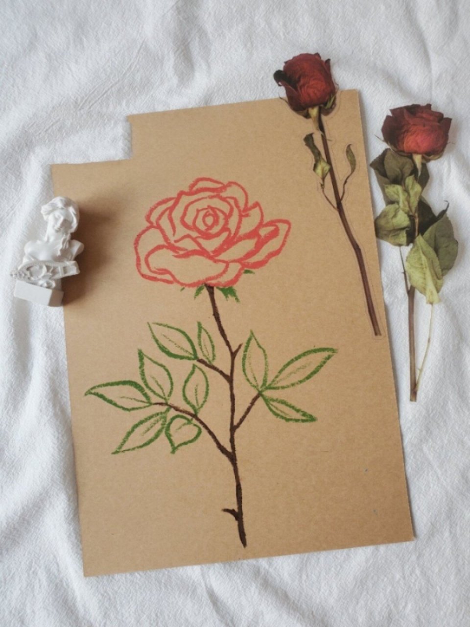 油画棒《玫瑰花》ins风速涂简笔画 97工具:高尔乐油画棒 97尺寸