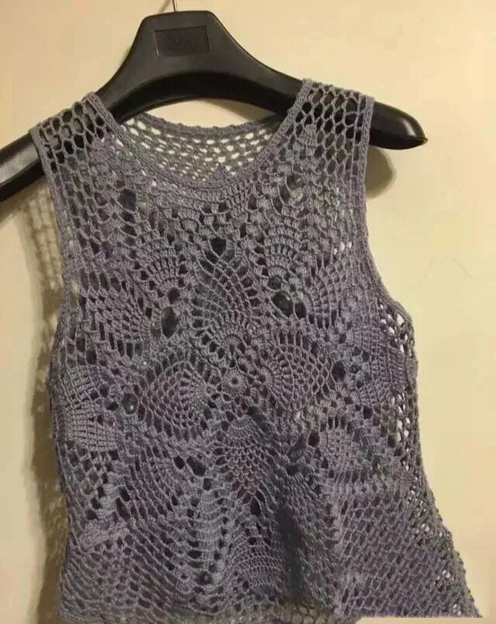 从中心开始钩的菠萝花套衫【附图解】 从中心开始钩的菠萝花套衫【附