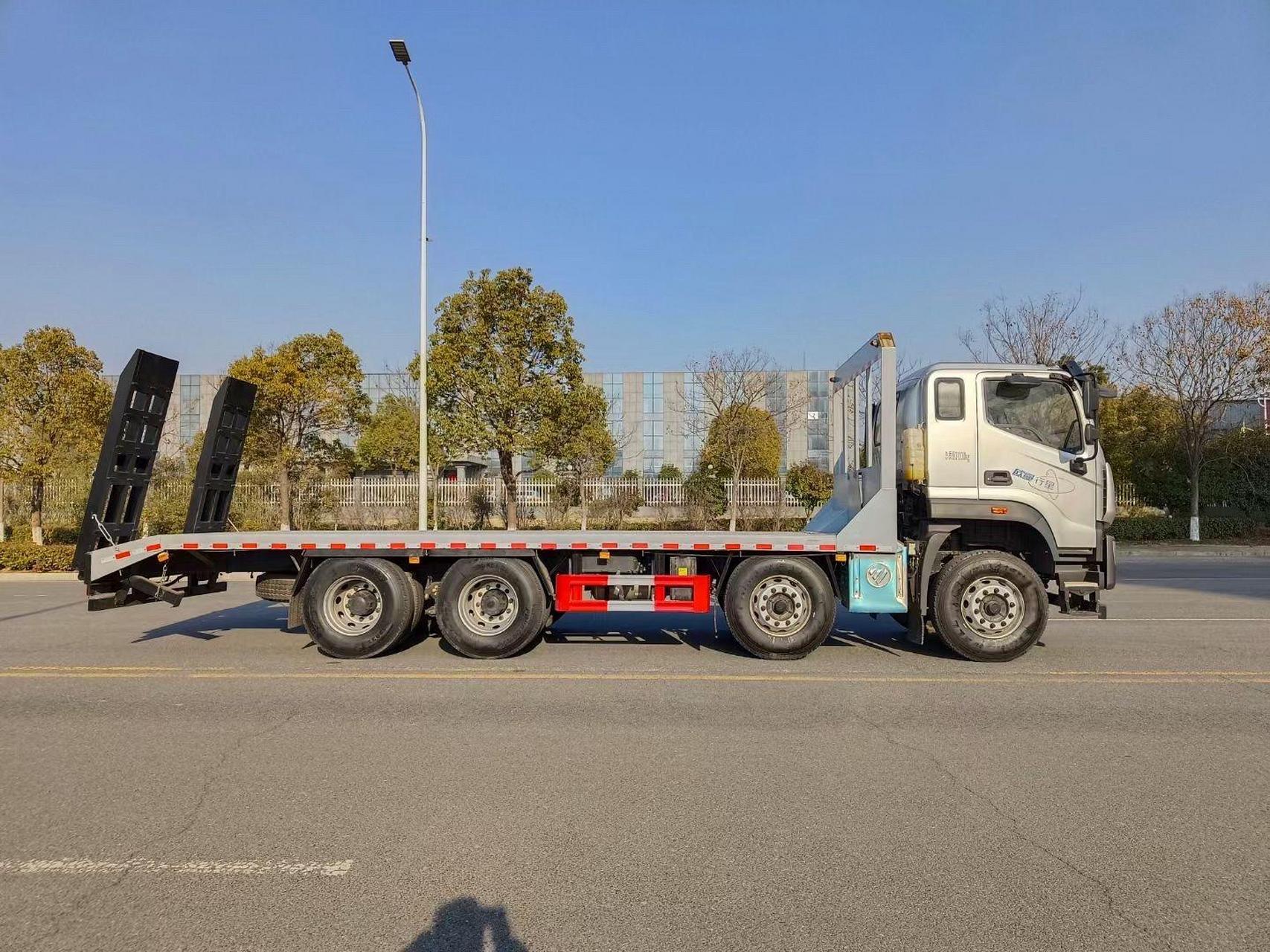 欧曼前四后八大型挖机拖车,平板拖车, 欧曼行星:玉柴350马力8x4平板