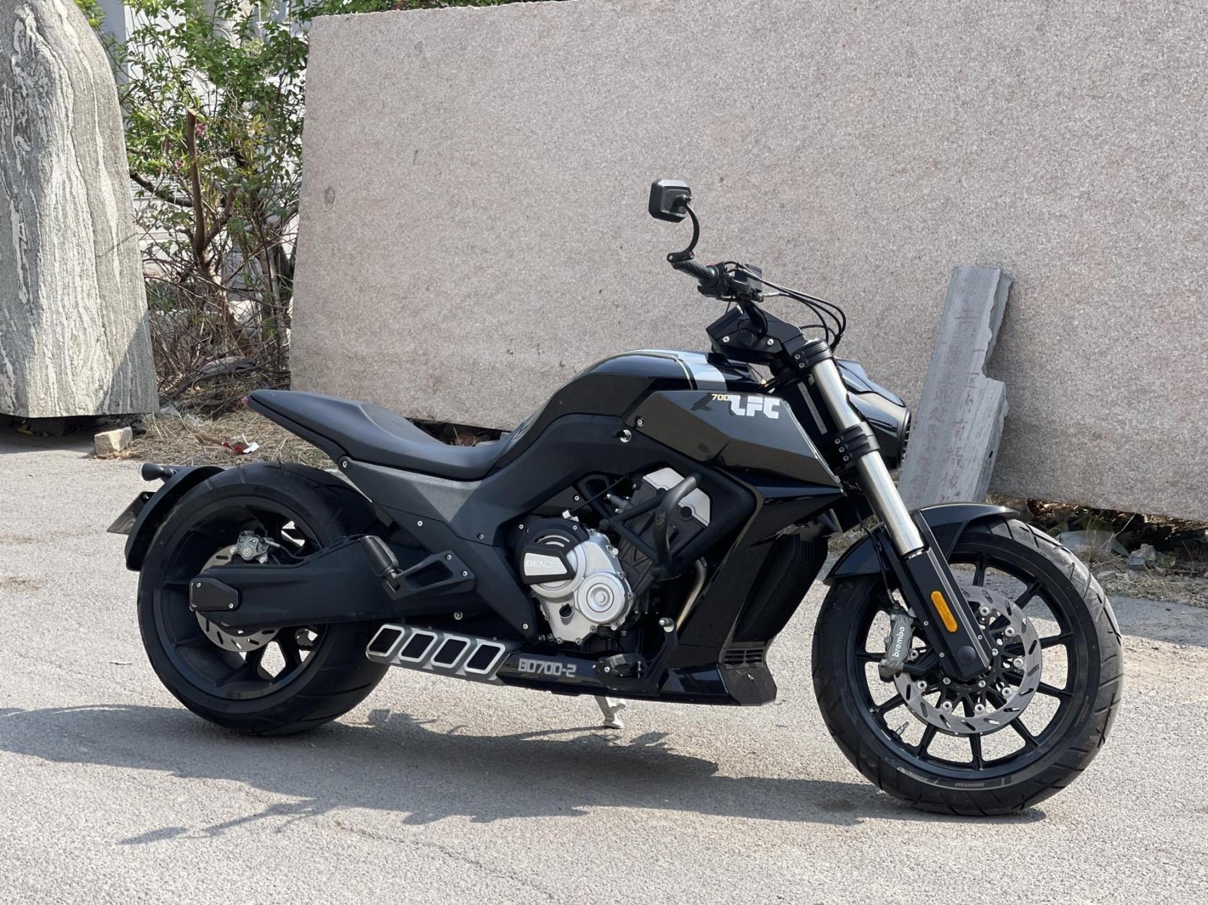 23年个人一手  实表1200公里 奔达燎700  4缸巡航车 价格不高3.