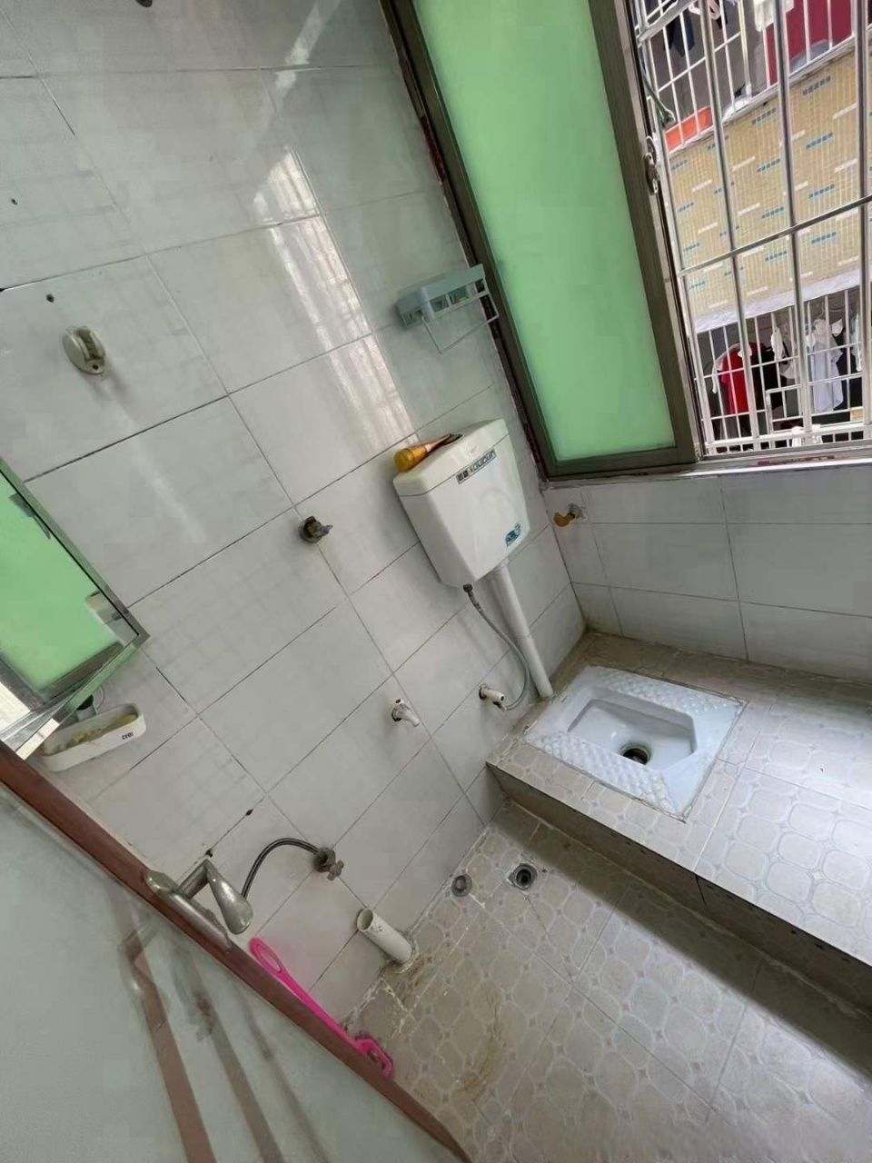 坂田象角塘吉祥花园,岗头地铁站一百米,华为地铁站,雪象地铁站也近在