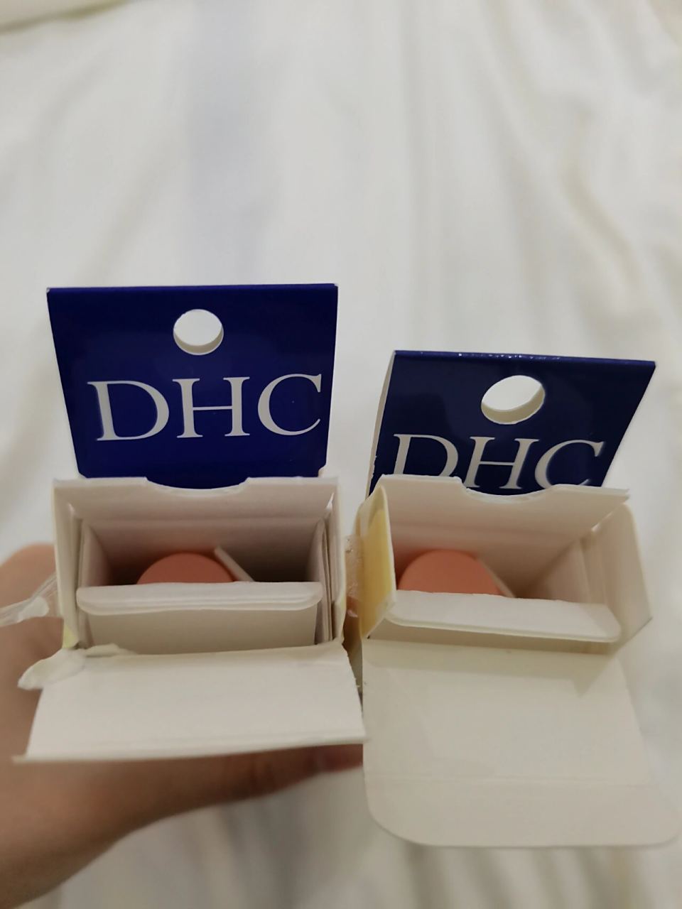 dhc唇膏的批号两位(dhc唇膏生产日期两位字母)