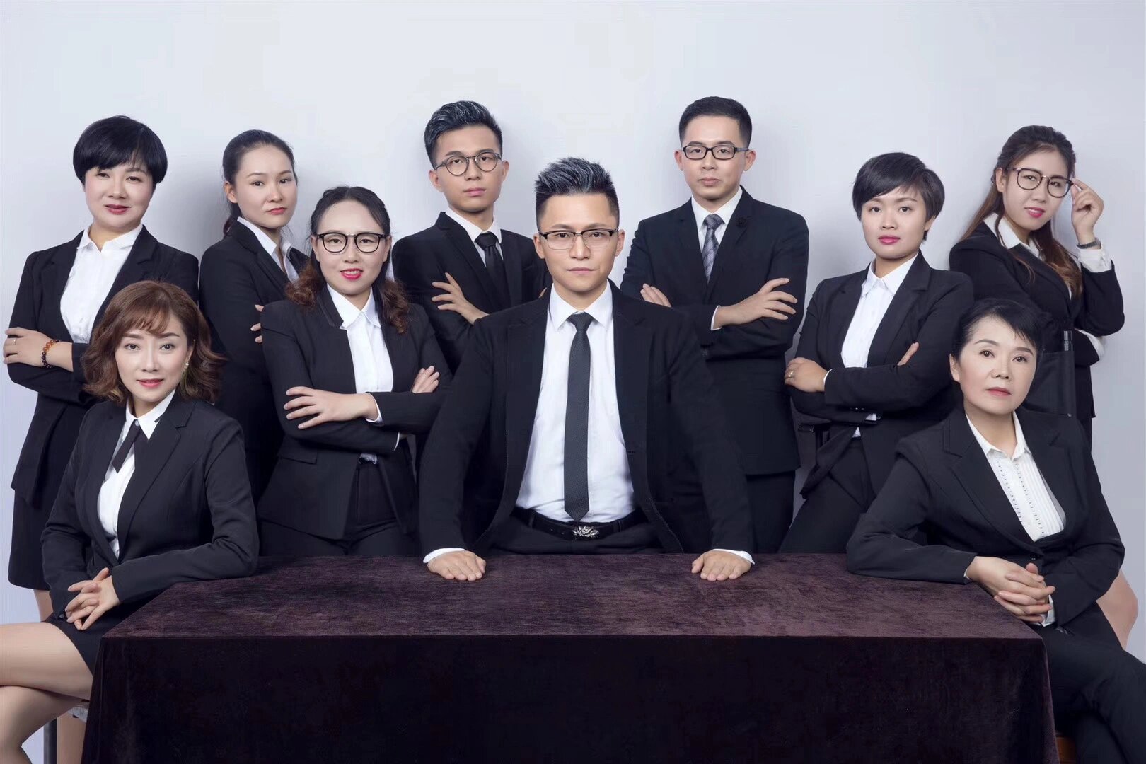 武汉企业形象照|高逼格创意团队合影