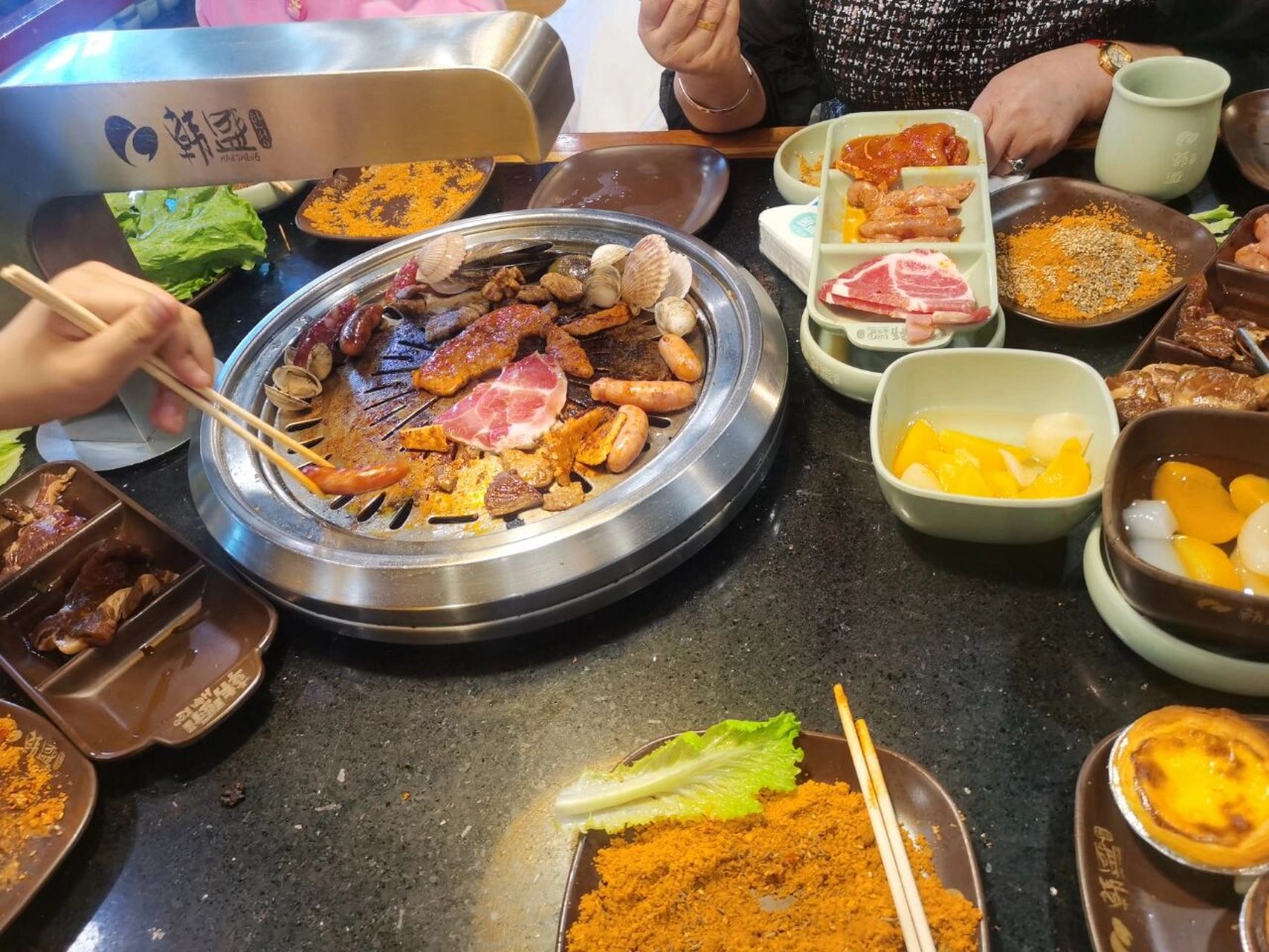 绥化韩盛自助烤肉 撸了把韩盛自助的羊毛 身份证上生日日期免费吃70