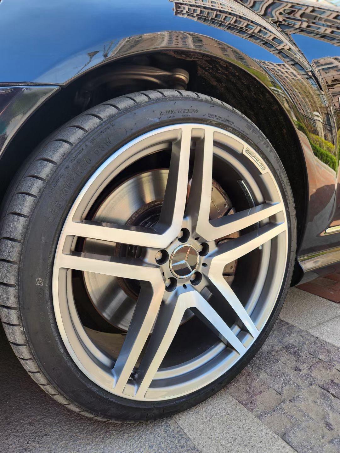 新到,2010年奔驰amg s65,6.0双t,v12旗舰版!原值全下来近了300多万!