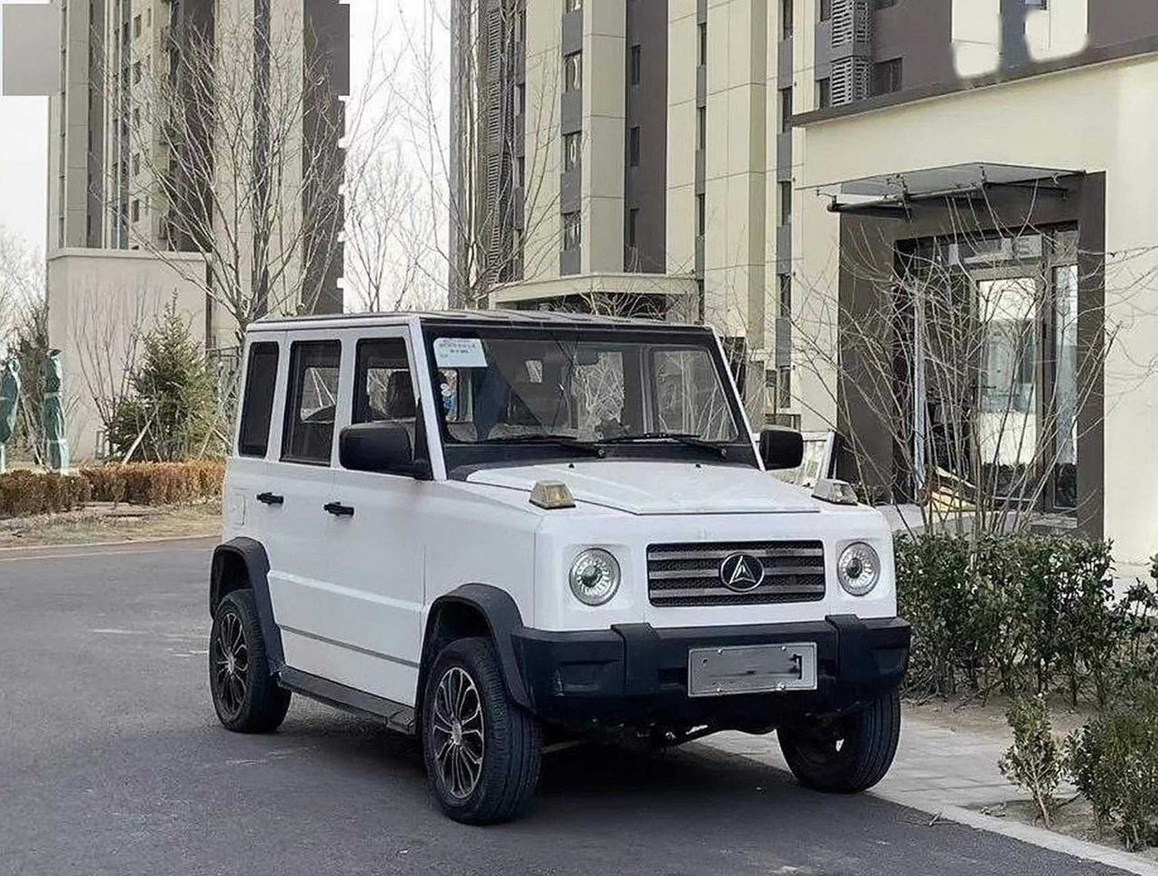 如今的老头乐做的是真牛逼,奔驰大g劳斯莱斯路虎,只有你想不到的,没有