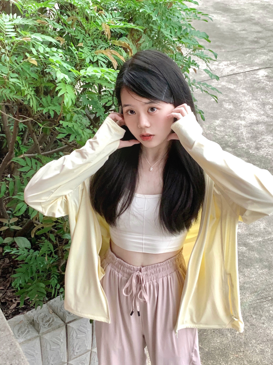 斜刘海77黑长直