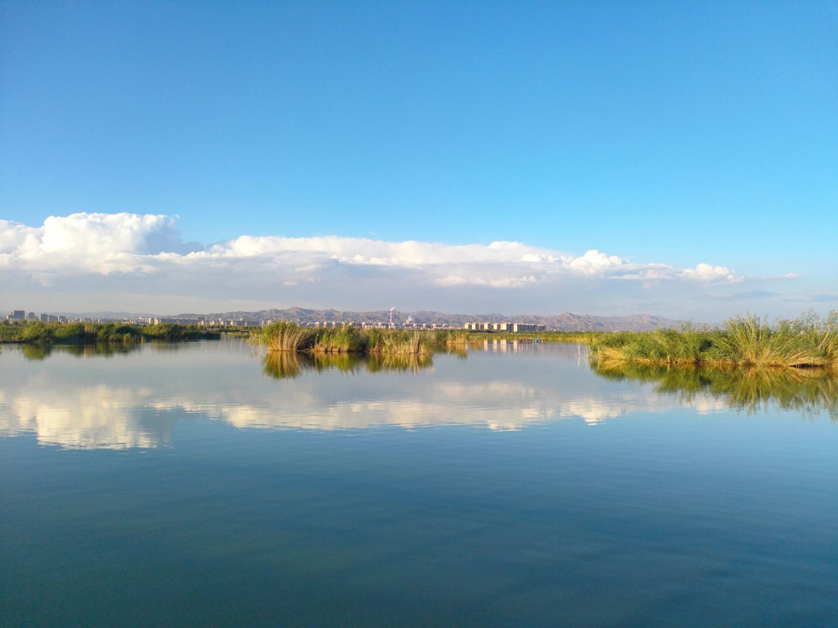 包头南海湿地景区,包头人的海～ 包头南海湿地景区～包头人的海～还挺