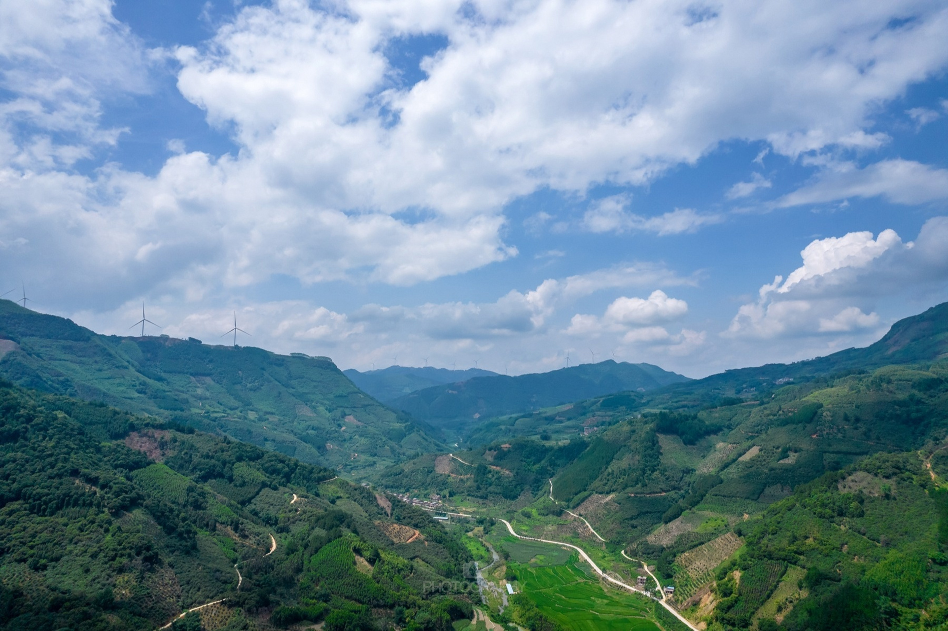田东"小众"景点棋盘滩 去的人不多,因为去了也不知道怎么拍,没有无人