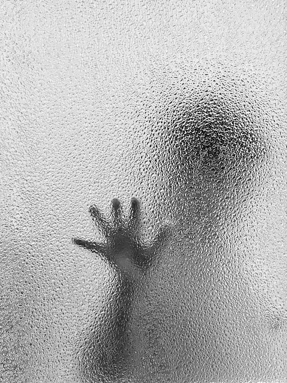 森山大道(daido moriyama) 是一位日本著名的摄影师,以其黑白摄影而