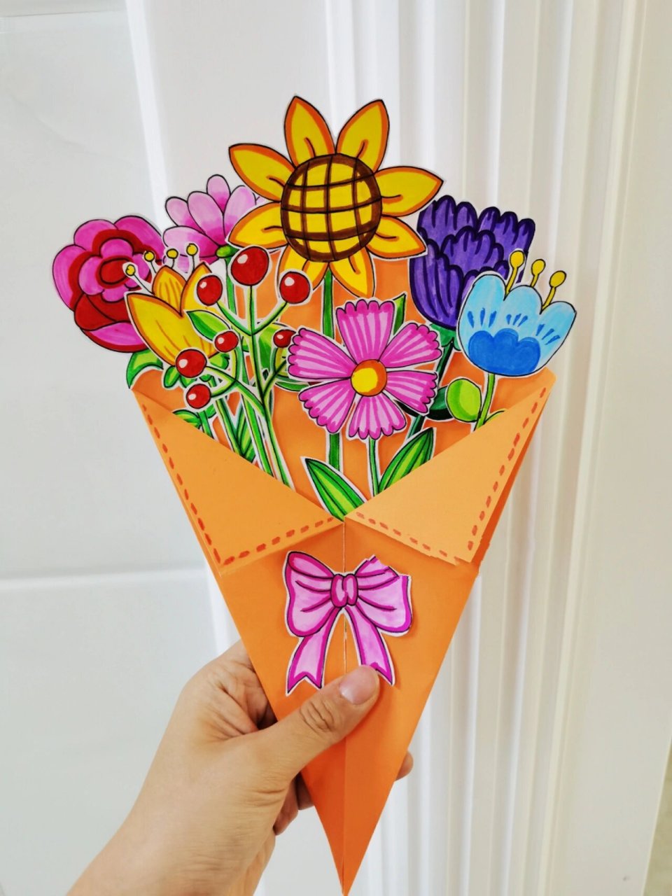 创意手工—美丽的花束(步骤图) 这样漂亮又有创意的花束你喜欢吗,快一