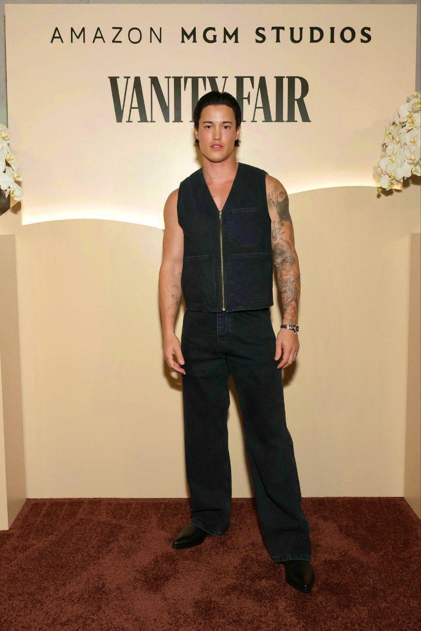 美国最新华裔混血男星德雷克·卢,能歌善舞的鲜肉中美