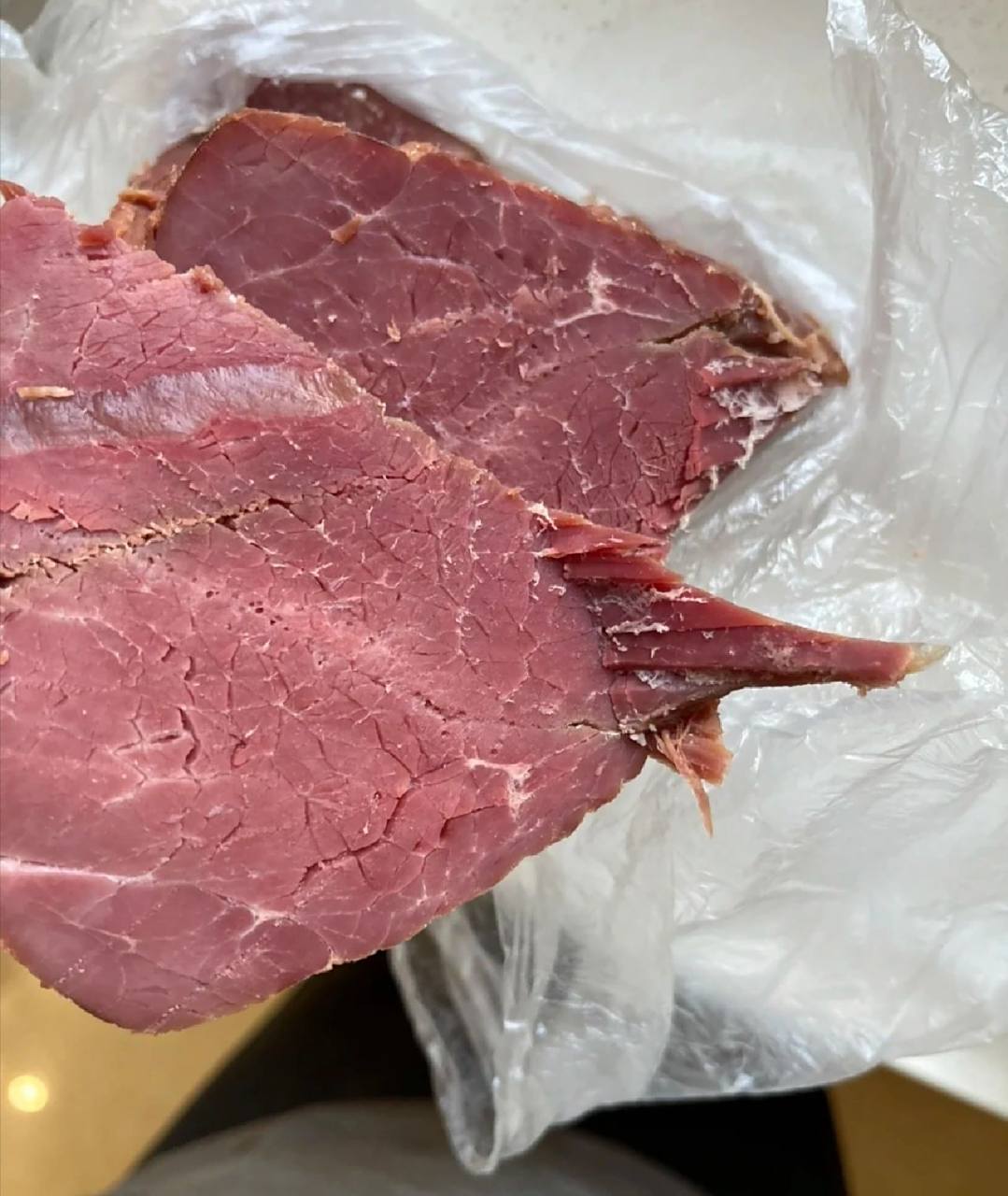 最近看了一些视频,说人工牛肉啥的,便怀疑起来了.