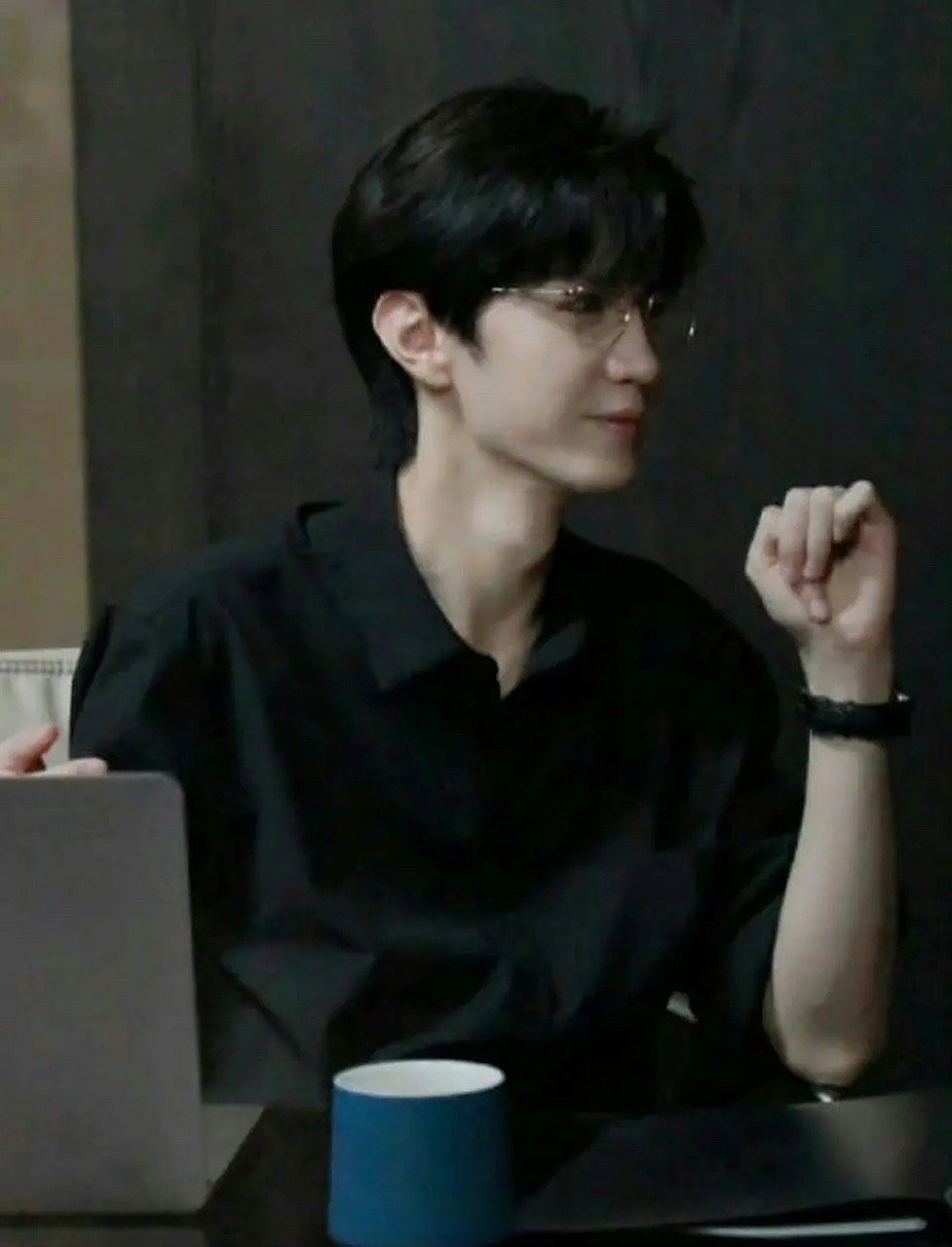 陈哲远饰演的段嘉许金丝眼镜什么水平?