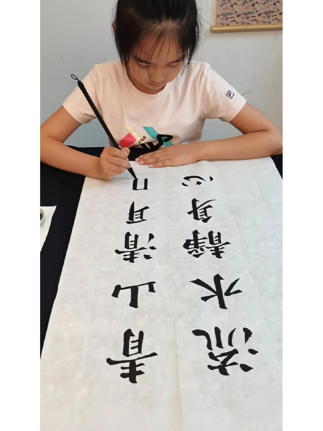 颜真卿,字清臣,小名羡门子,别号应方,琅琊临沂,出生于京兆万年(今