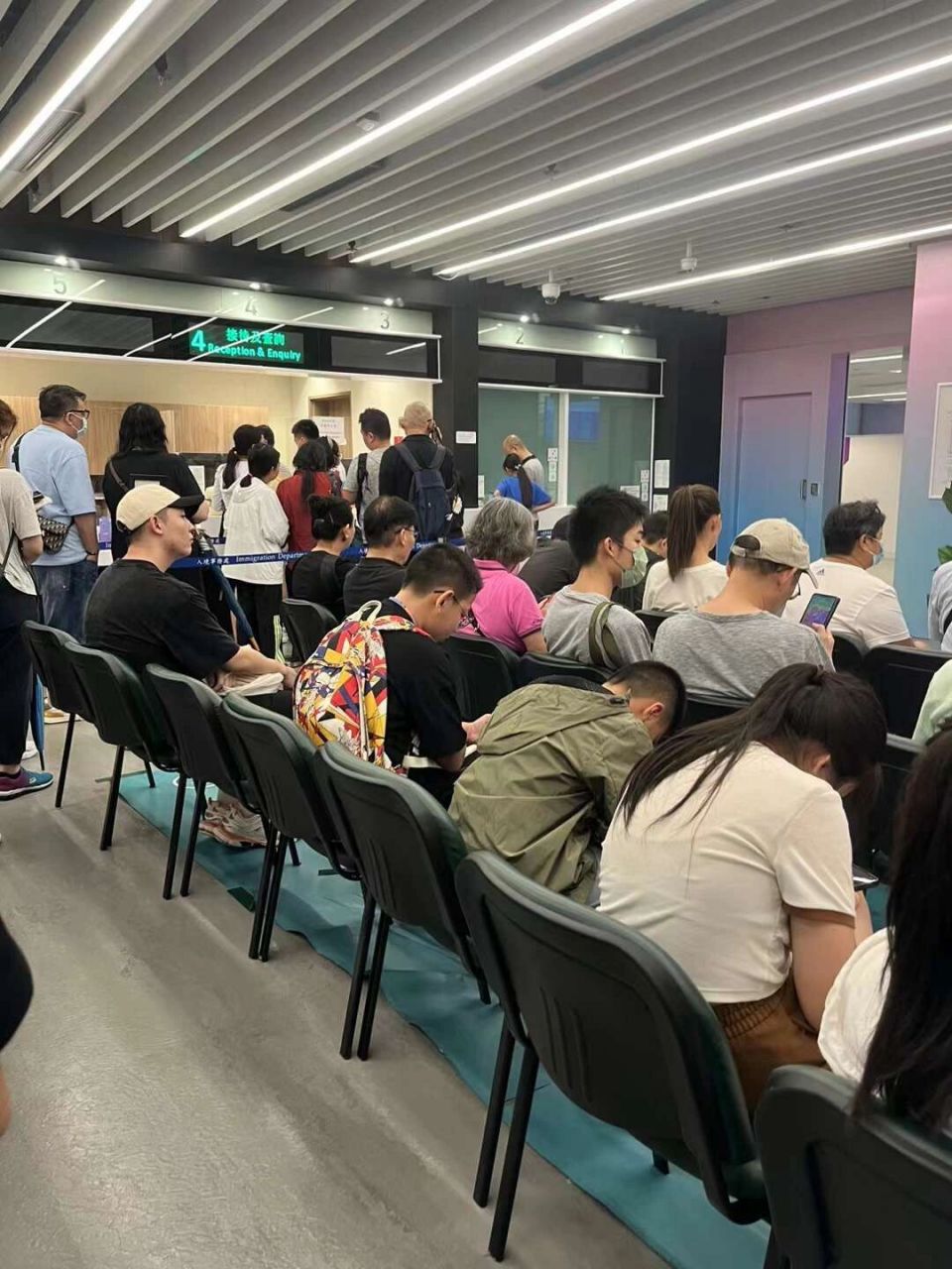 8号风球继续陪客户办理h k 94 1993年高端人才客户办理hk 94完成