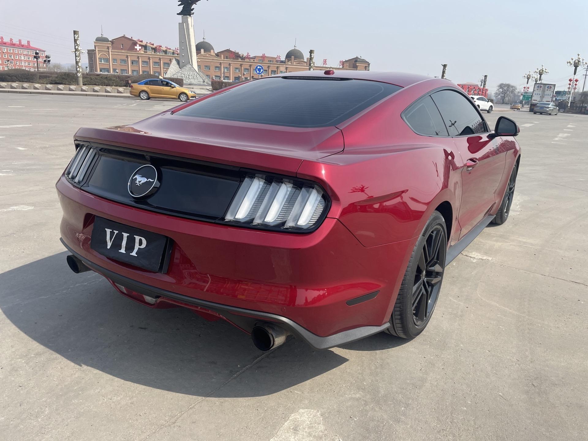 17年福特野马,2.3t,四座,硬顶跑车,极品车况2