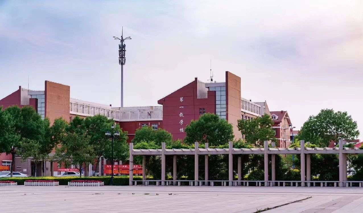 天津外国语大学滨海外事学院