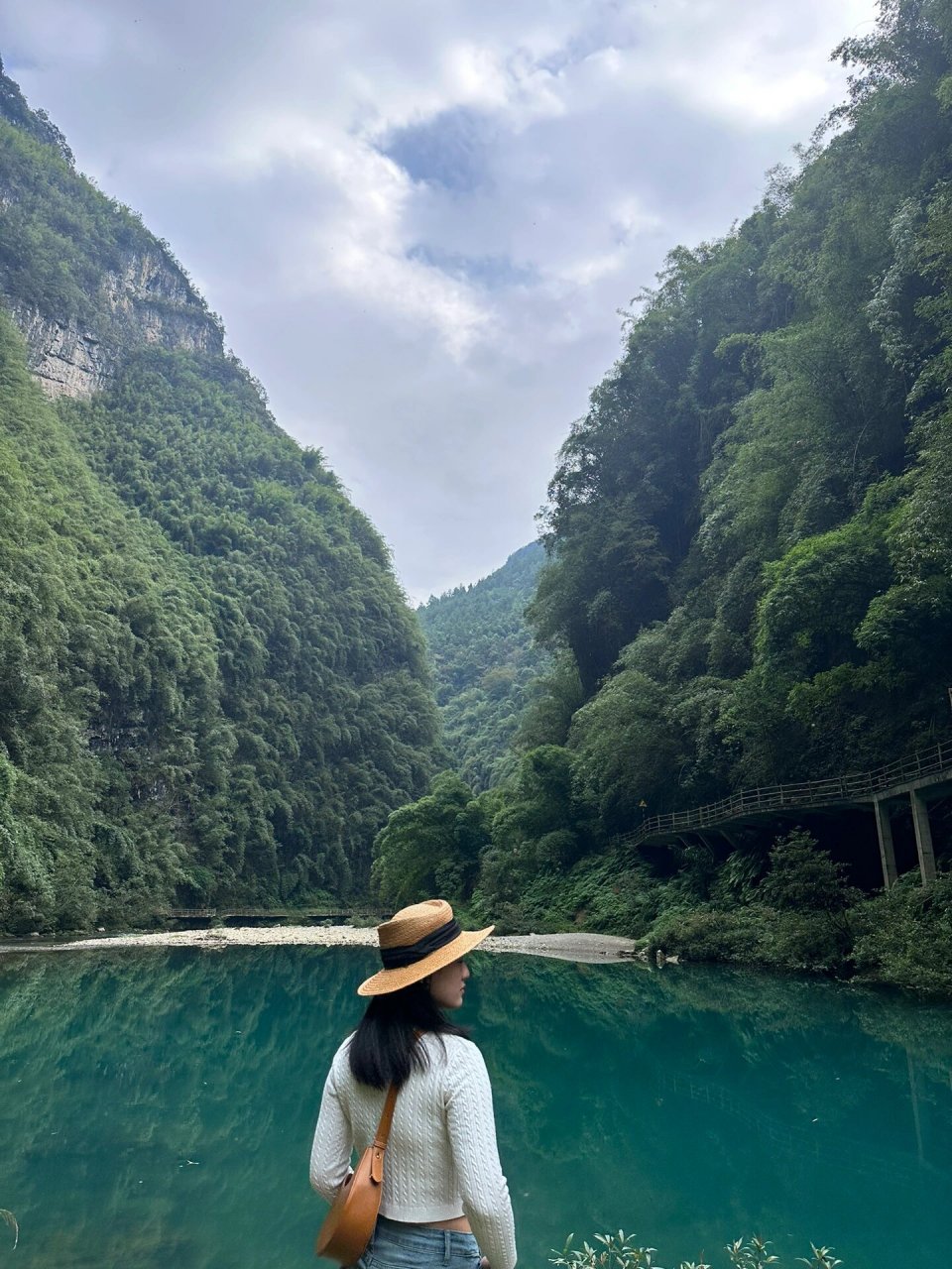 阿依河景区 旅游攻略 1.