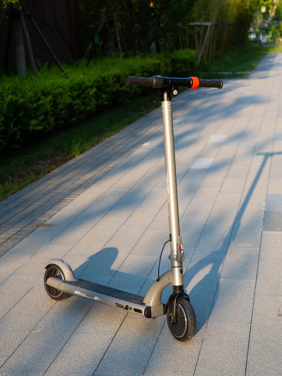 新入04手的联想m1p滑板车已经十几天了,上一周基本上都是以它96